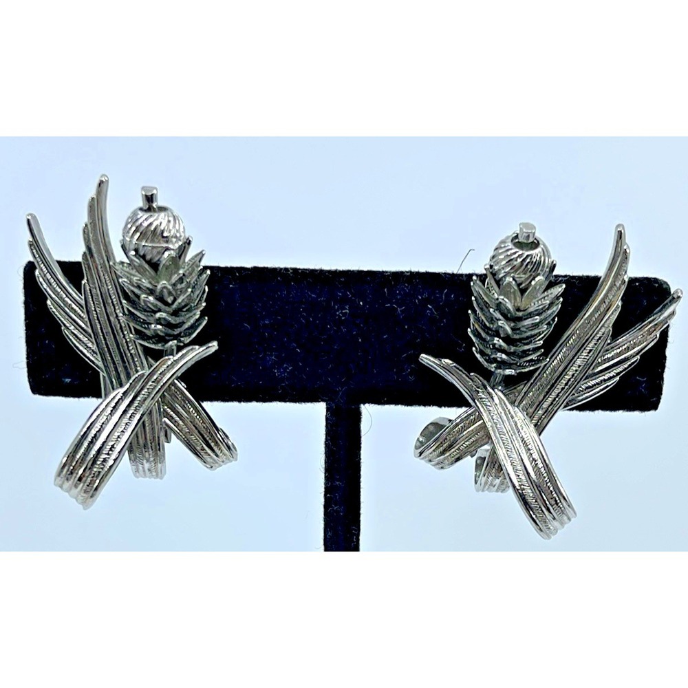 VTG Art Nouveau Siver Cattail Wheat Moving Flowing Clip On Earrings